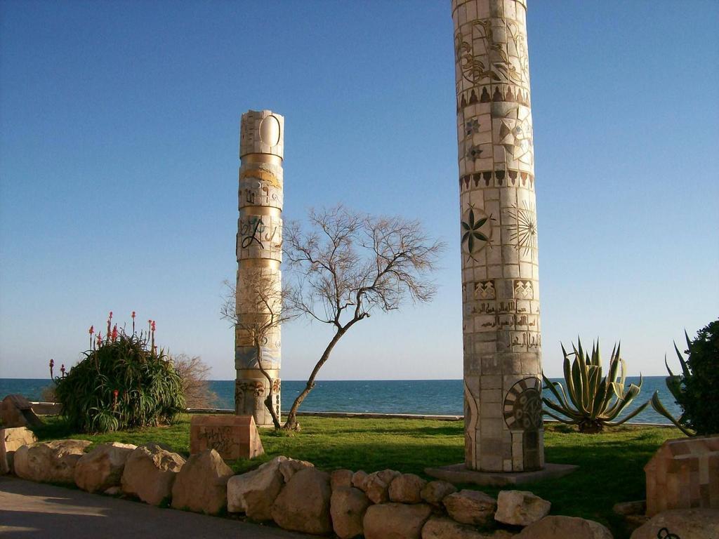 La Mata & Sea *